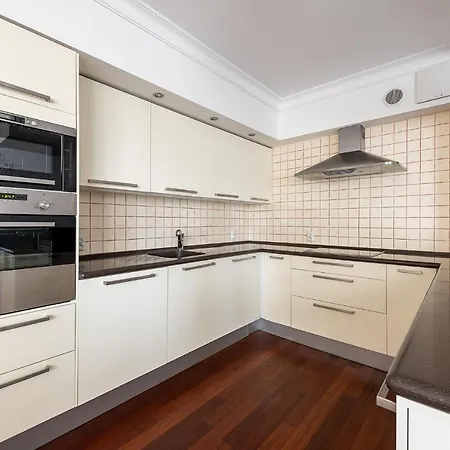 Appartement Bukowinska 12 Prywatne Mieszkanie 80m2 Z Dwiema Sypialniami I Balkonem 2x Bezplatne Miejsca Parkingowe Samodzielne Zameldowanie! Private Garage! Self Check-in System! *