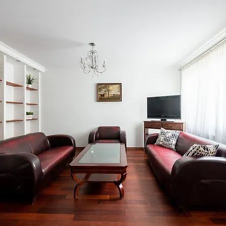 Daire Bukowinska 12 Prywatne Mieszkanie 80m2 Z Dwiema Sypialniami I Balkonem 2x Bezplatne Miejsca Parkingowe Samodzielne Zameldowanie! Private Garage! Self Check-in System! Varşova