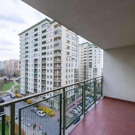 Bukowinska 12 Prywatne Mieszkanie 80m2 Z Dwiema Sypialniami I Balkonem 2x Bezplatne Miejsca Parkingowe Samodzielne Zameldowanie! Private Garage! Self Check-in System! Appartement *
