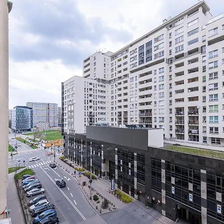 Bukowinska 12 Prywatne Mieszkanie 80m2 Z Dwiema Sypialniami I Balkonem 2x Bezplatne Miejsca Parkingowe Samodzielne Zameldowanie! Private Garage! Self Check-in System! Varşova